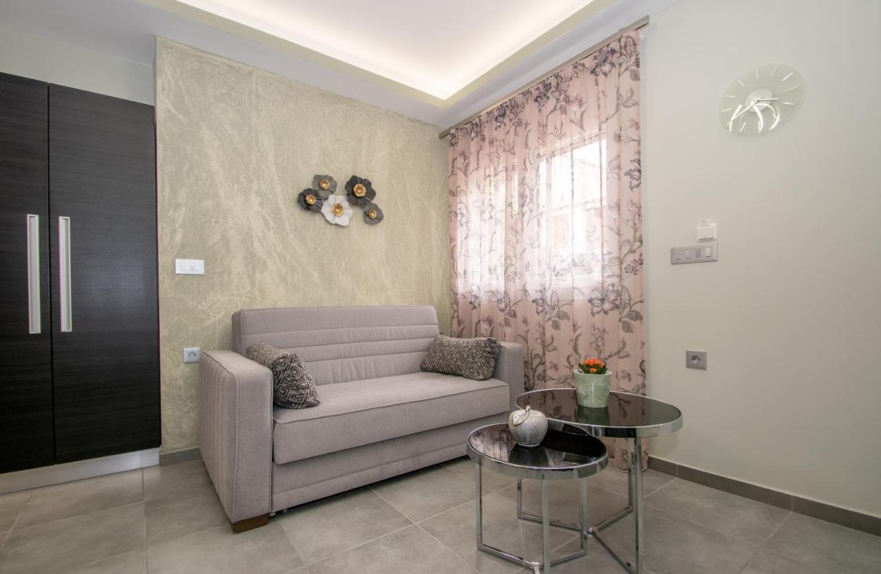 Hypatia Suites Zakynthos Town Exterior photo